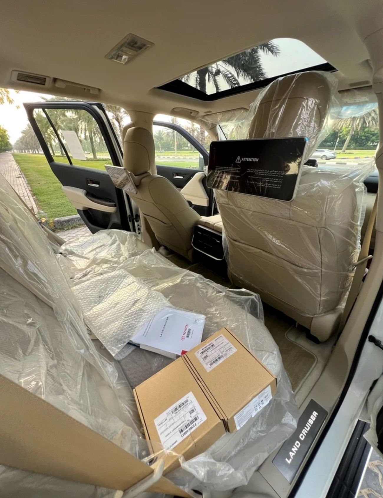 Toyota Land Cruiser GXR Twin Turbo 2024 Model LC300 V6 Full Option Very Clean And Perfect Condition