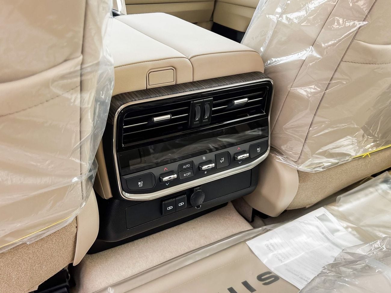 Toyota Land Cruiser EXPORT ONLY - Toyota LC300 VXR 4.0L (Jordanian Specification)