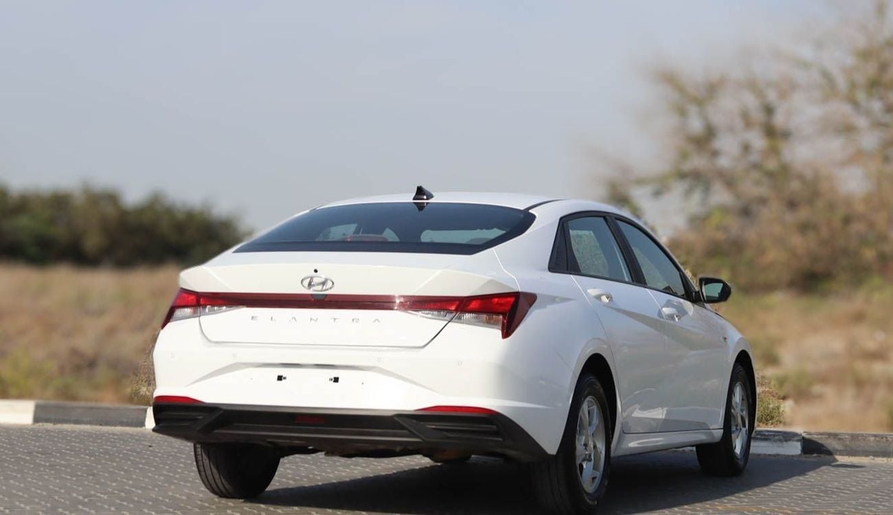 Hyundai Elantra Smart 1.6L Hyundai Elantra 2023 GCC 1.6 L accident-free,  in excellent condition, 803 P.M