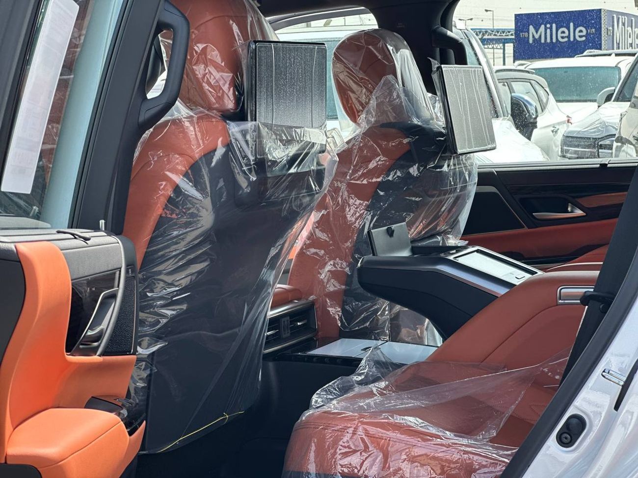 لكزس LX 600 LX600 VIP 3.5 لتر PTR أوتوماتيك // 2026 // كاملة المواصفات: مقاعد VIP، رادار وشاشة عرض رأسية، كاميرا