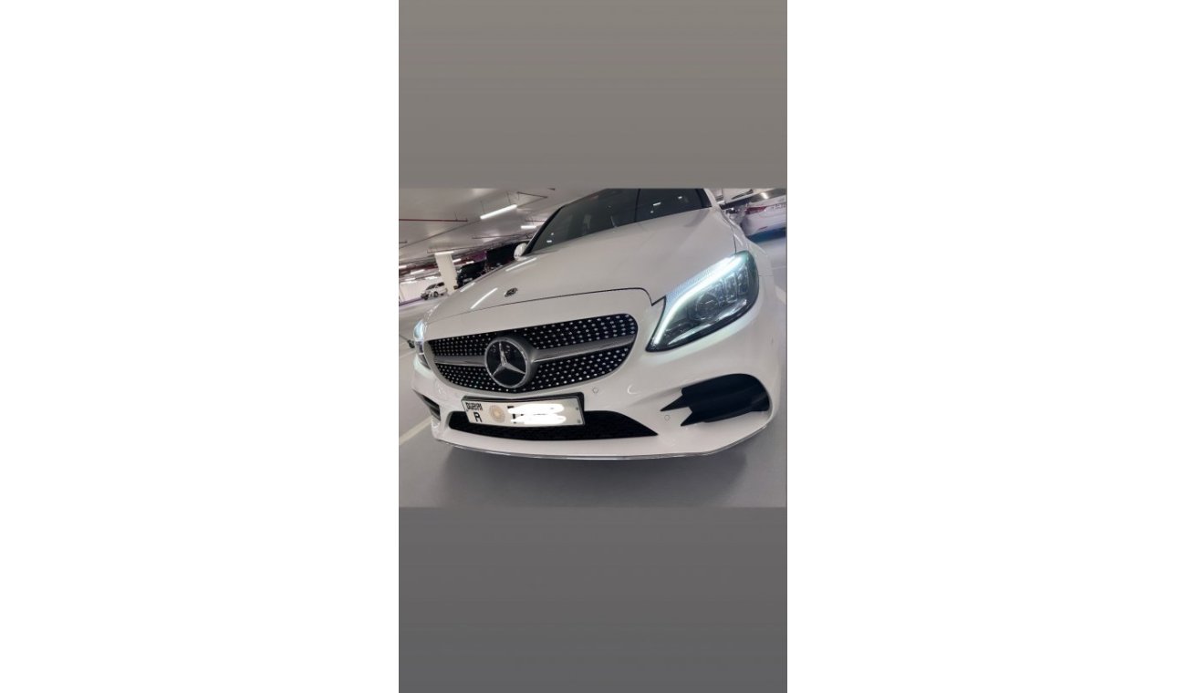 Mercedes-Benz C200 premium