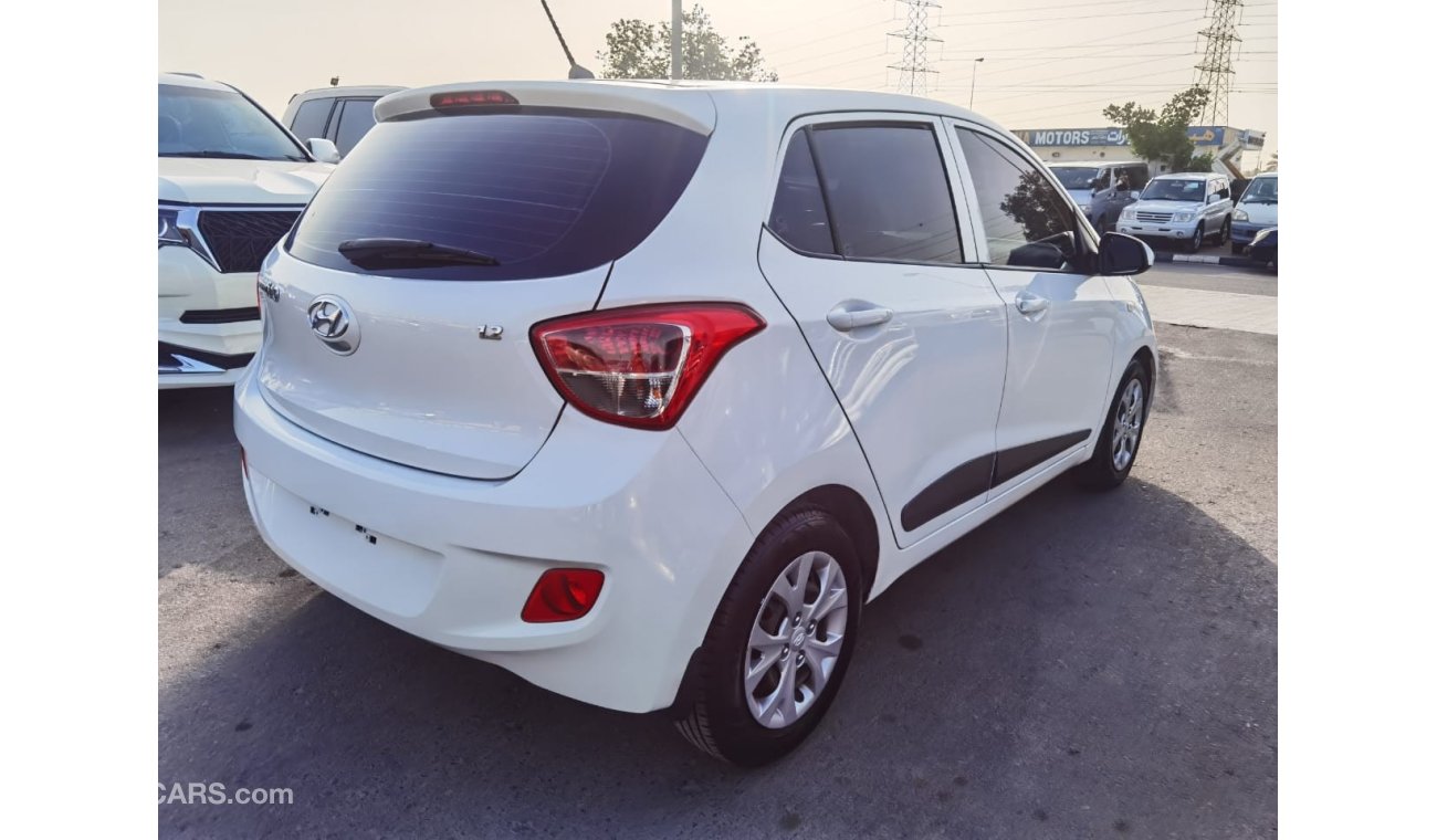 هيونداي i10 GRAND I 10 WHITE