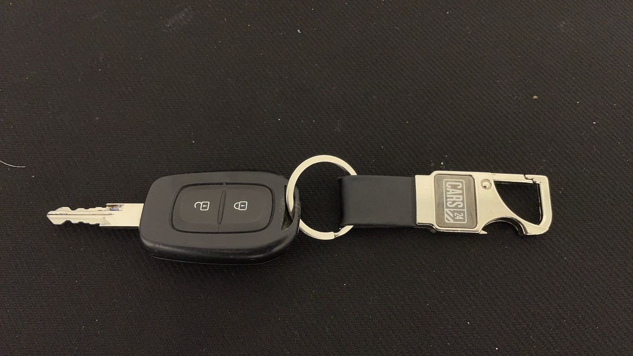 Renault Duster PE 1.6 | Zero Down Payment | Home Test Drive