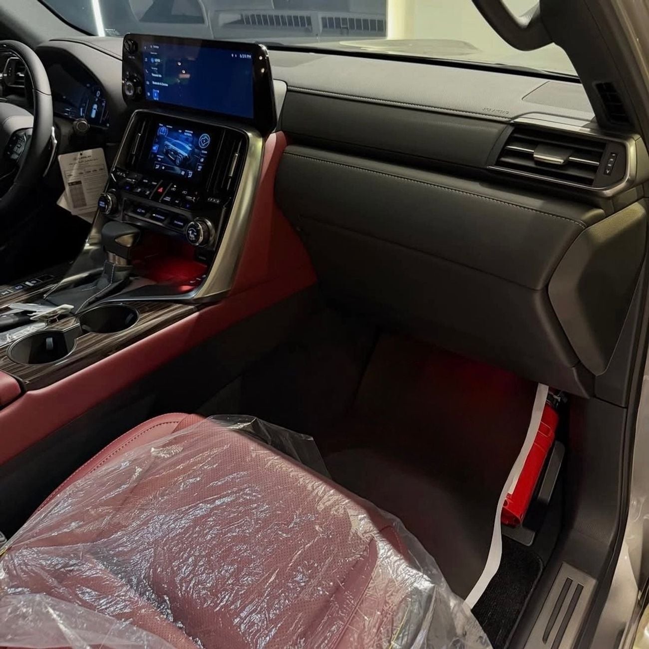 لكزس LX 600 Signature 3.5L ( CYL)