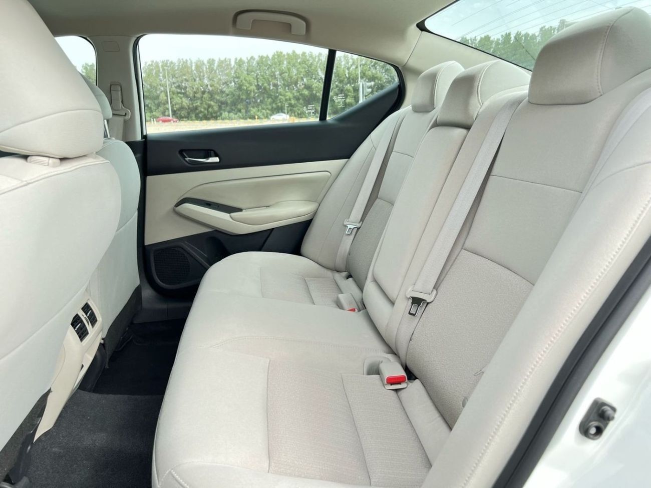 Nissan Altima SV 2.5L NISSAN ALTIMA 2022 GCC SPECS