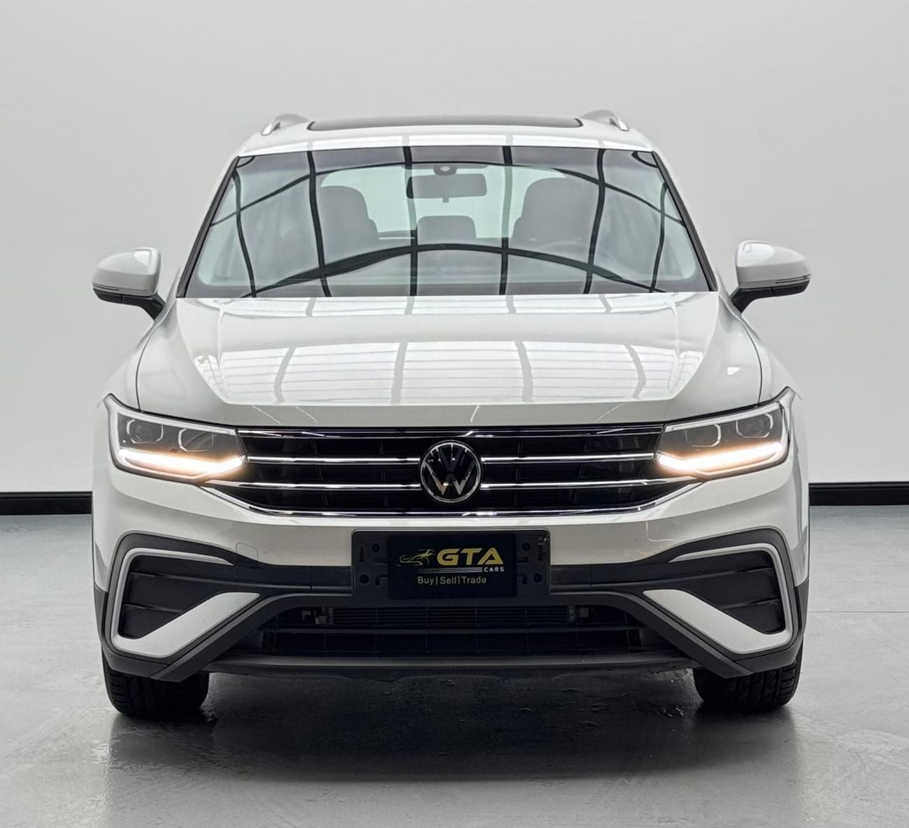 Volkswagen Tiguan 2023 Volkswagen Tiguan L 300 TSI, 1 Year Warranty, Excellent Condition