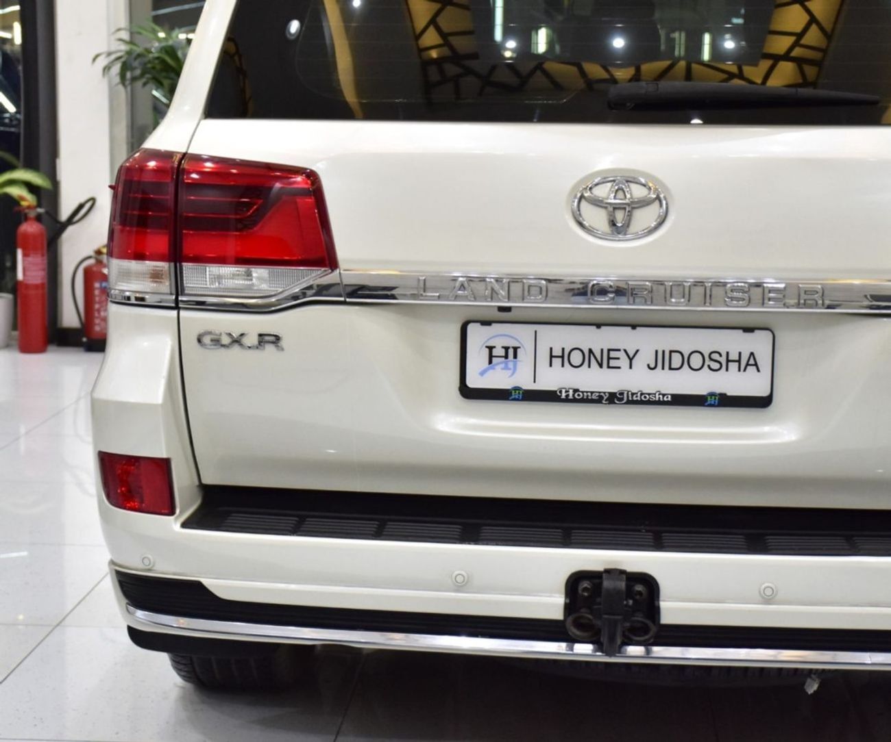 تويوتا لاند كروزر EXCELLENT DEAL for our Toyota Land Cruiser GXR ( 2018 Model ) in White Color GCC Specs