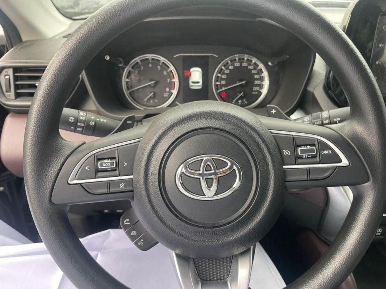 تويوتا أوربان كروزر 2025 Toyota Urban 1.5L AT Petrol Zero KM Without Sunroof