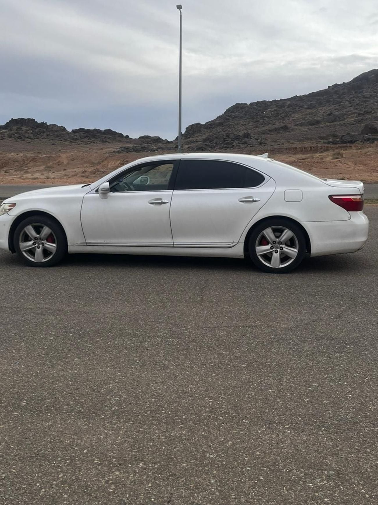 لكزس LS 460 LWB 4ST