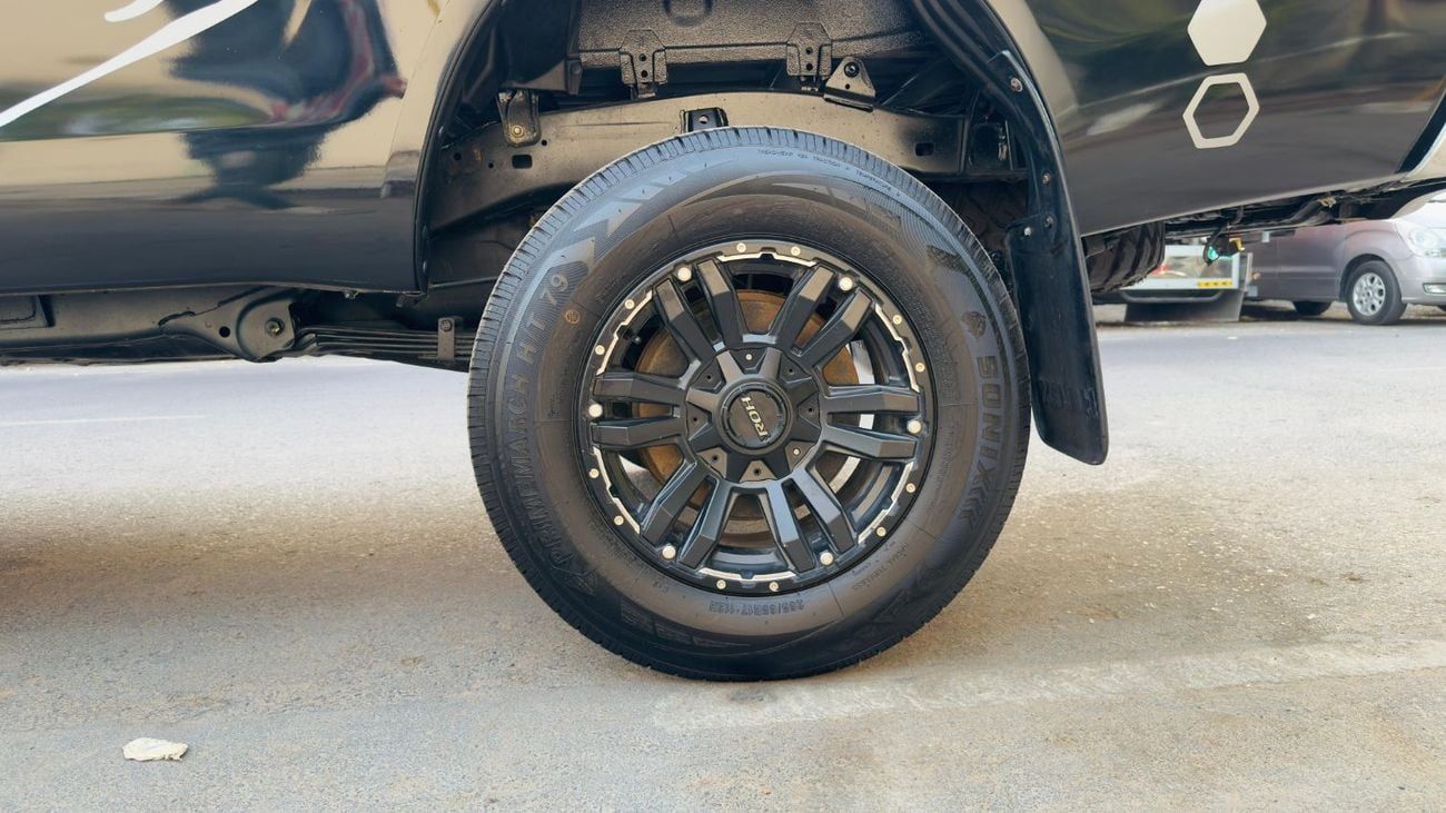 Toyota Hilux SINGLE CABIN | 4X4 SPORTS BAR | 2.8 DIESEL ENGINE | MANUAL TRANSMISSION | AIR SNORKEL