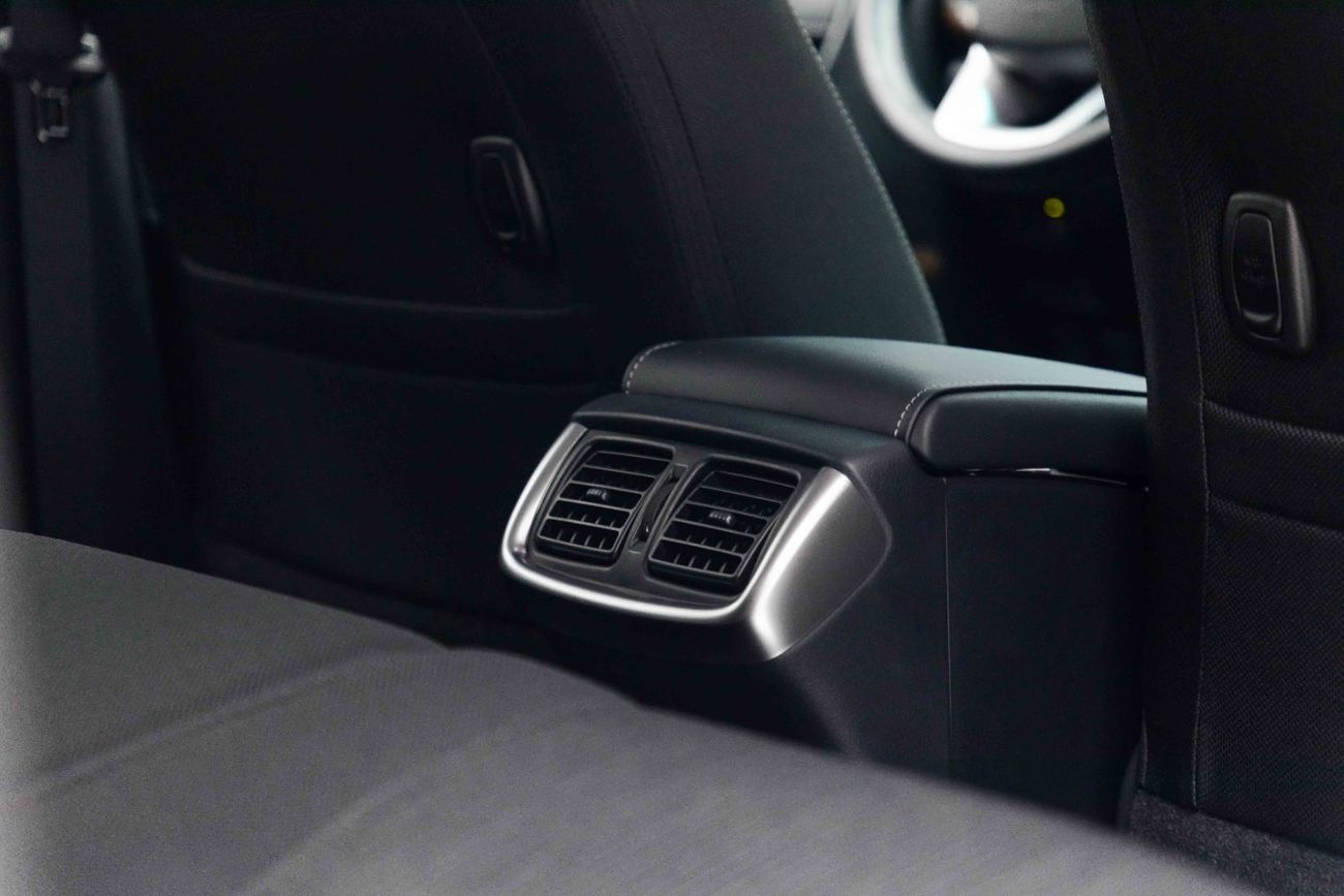 Toyota Hilux 2025 Toyota Hilux HI 2.7 - Platinum White Pearl Inside Black | Export Only