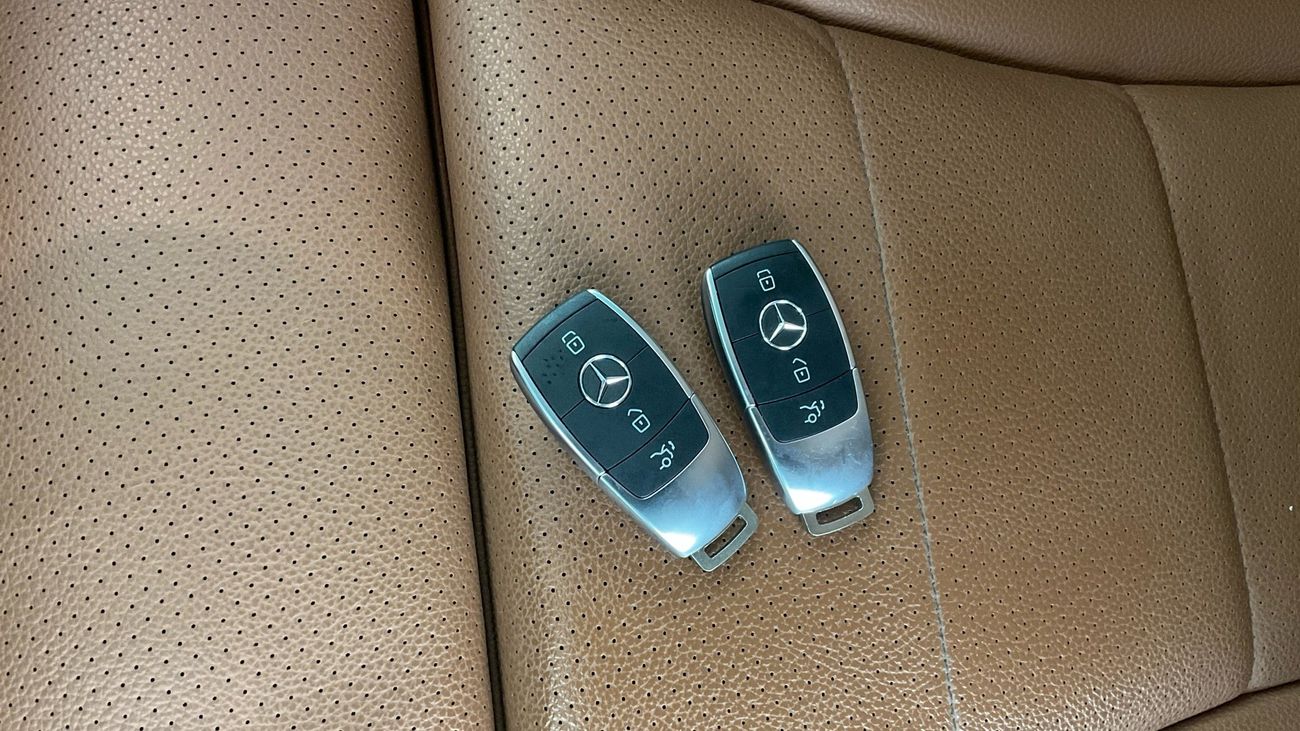 مرسيدس بنز GLC 200 2.0 MHEV GLC 200 4MPREMIUM PLUS AUTO | شامل الضمان | 0 ﺪﻔﻋﺓ ﺃﻮﻟﻯ