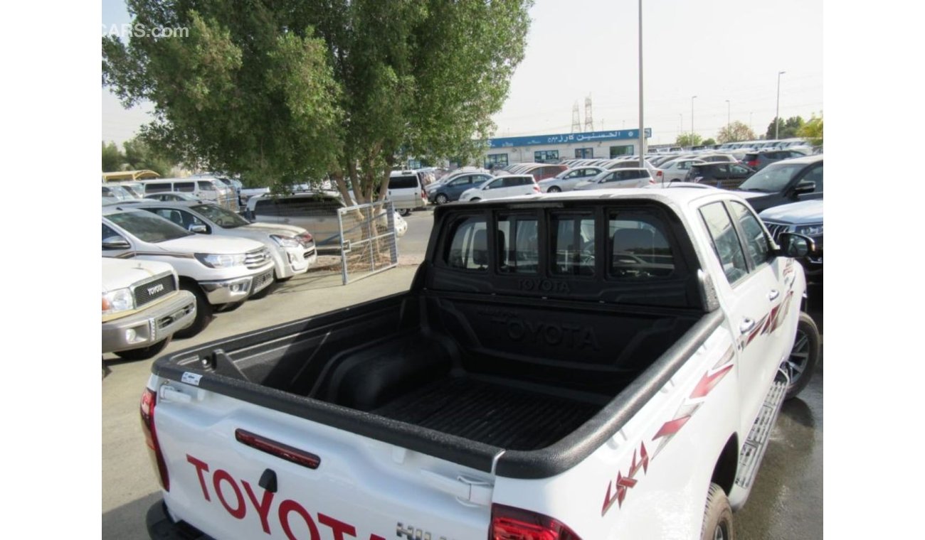 Toyota Hilux 2.4L Diesel 4WD DC SR5 Full Option