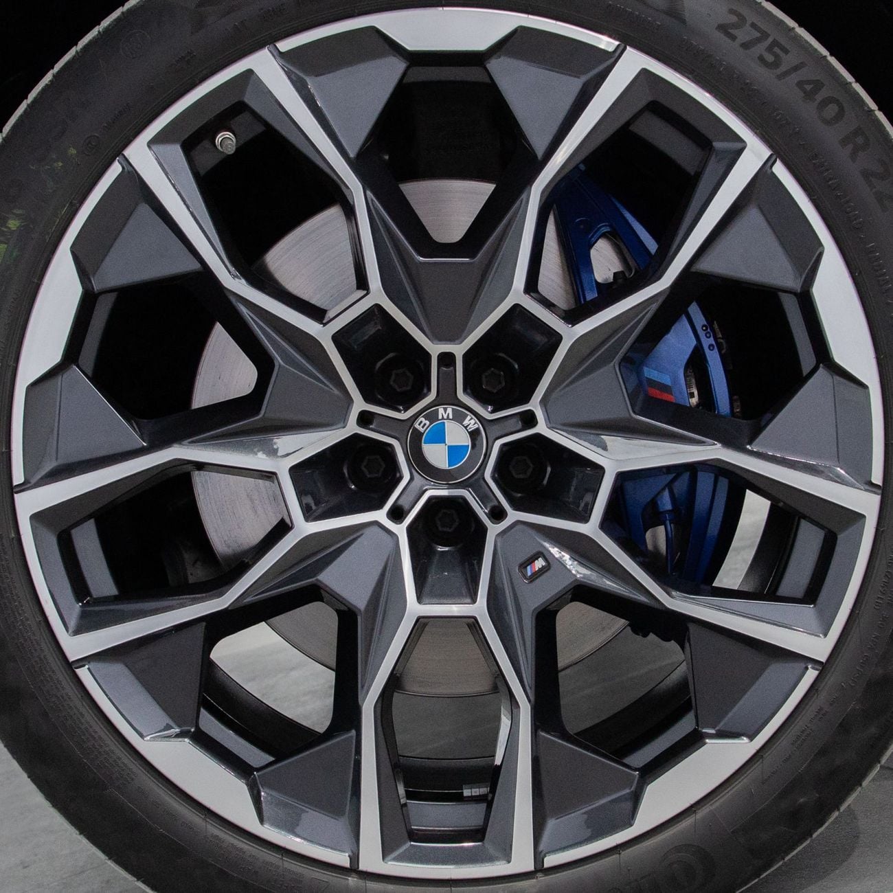 بي أم دبليو X7 xDrive 40i M Sport Pro