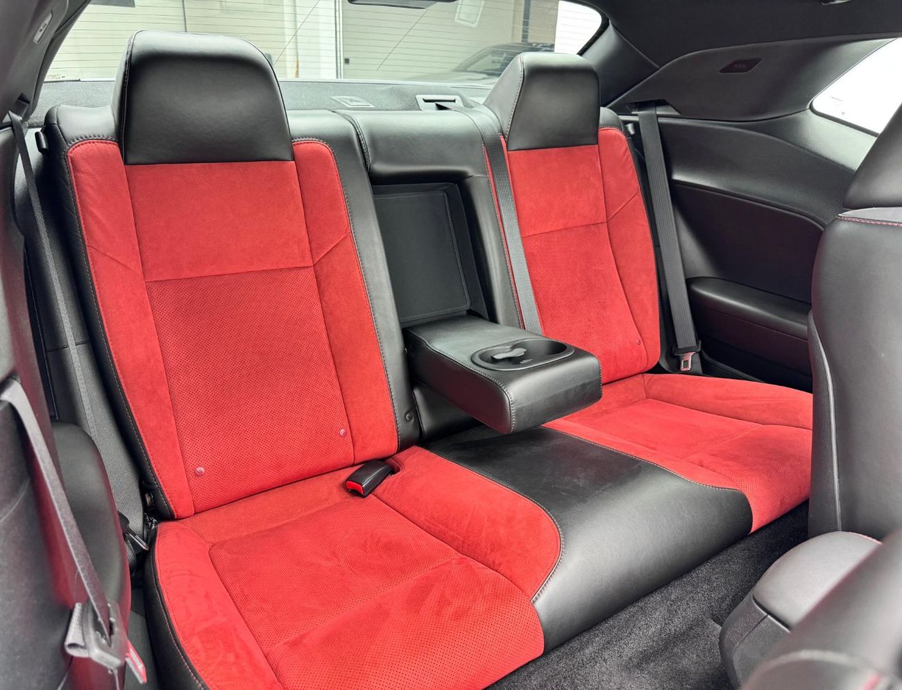 دودج تشالينجر Scat Pack 6.4L (485 HP) 2018 Dodge Challenger R/T Scat Pack, Warranty, Service History, Low Kms, Exc