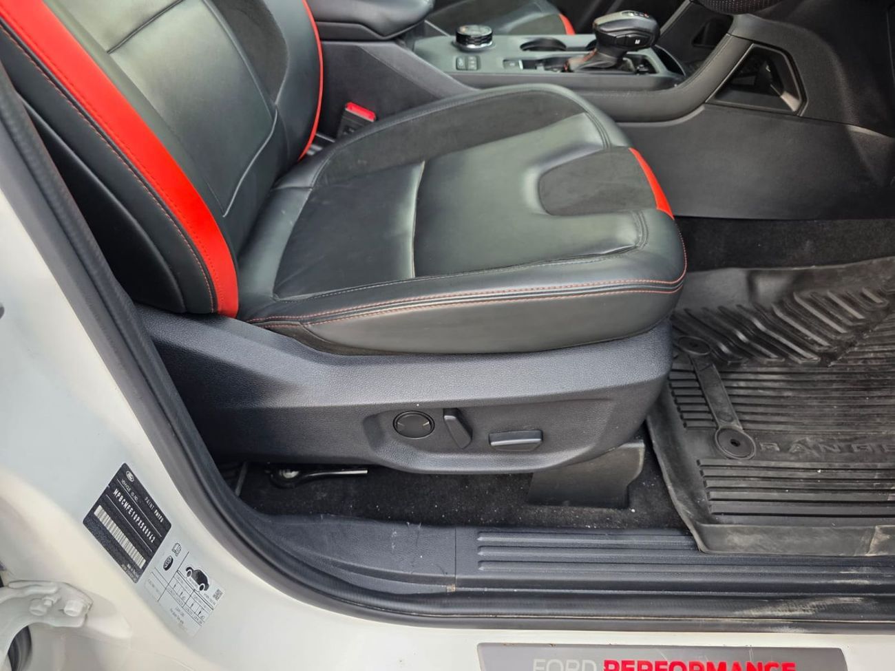 Ford Ranger Raptor petrol 3.0 liter ,right hand drive only for export available