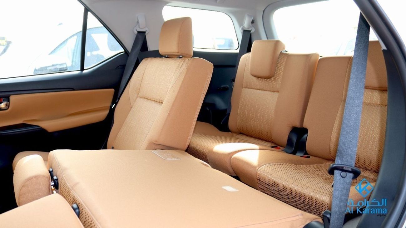 تويوتا فورتونر محرك ديزل سعة 2.4 لتر | عجلات فولاذية مقاس 17 بوصة مع غطاء | شاشة عرض صوتية مقاس 8 بوصات | مواصفات خ