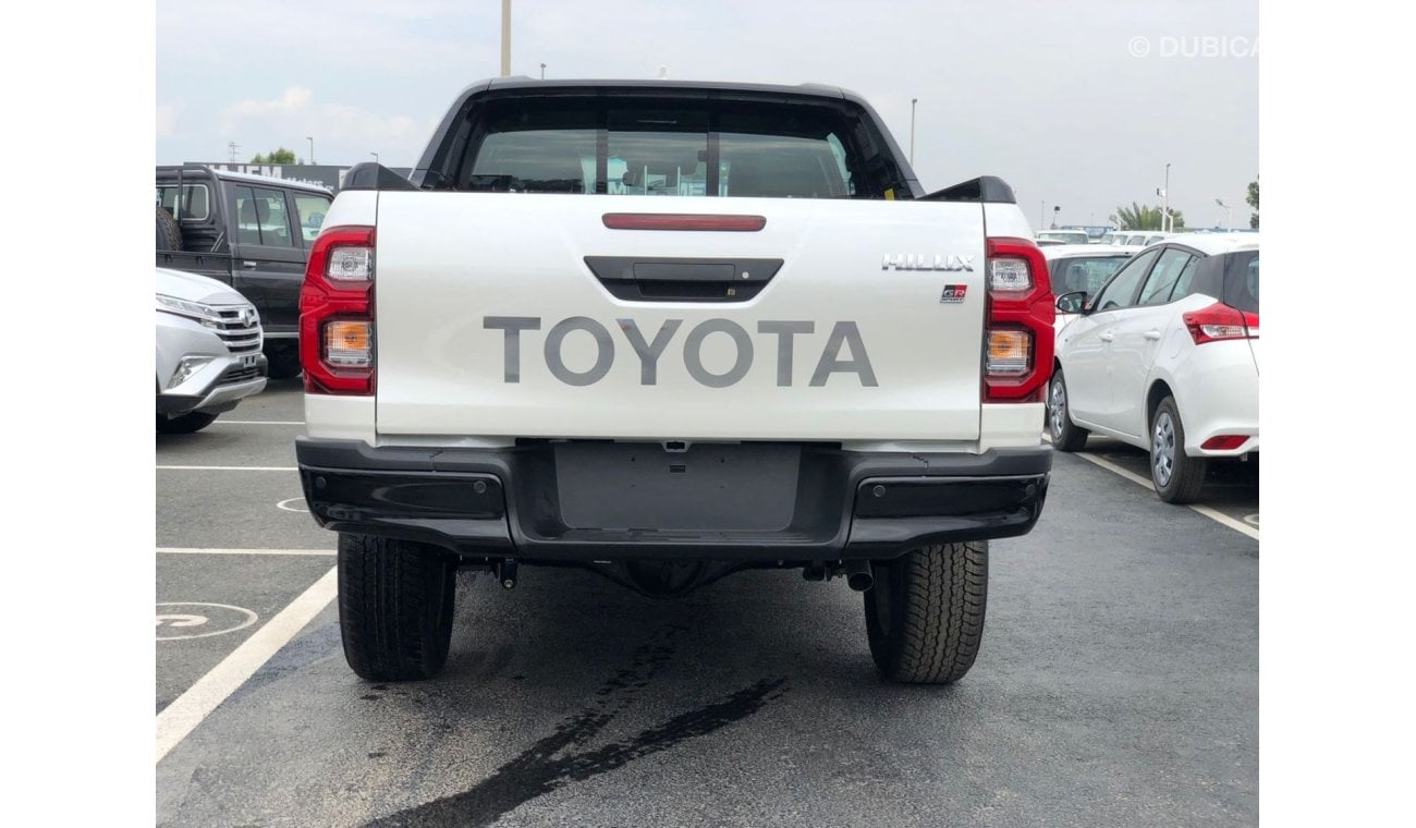 تويوتا هيلوكس TOYOTA HILUX GR 4.0L AT FULL