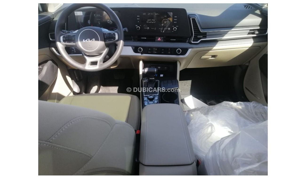 كيا سبورتيج SUN ROOF  BUSH START - REMOTE START ENGINE -SCREEN CAMERA