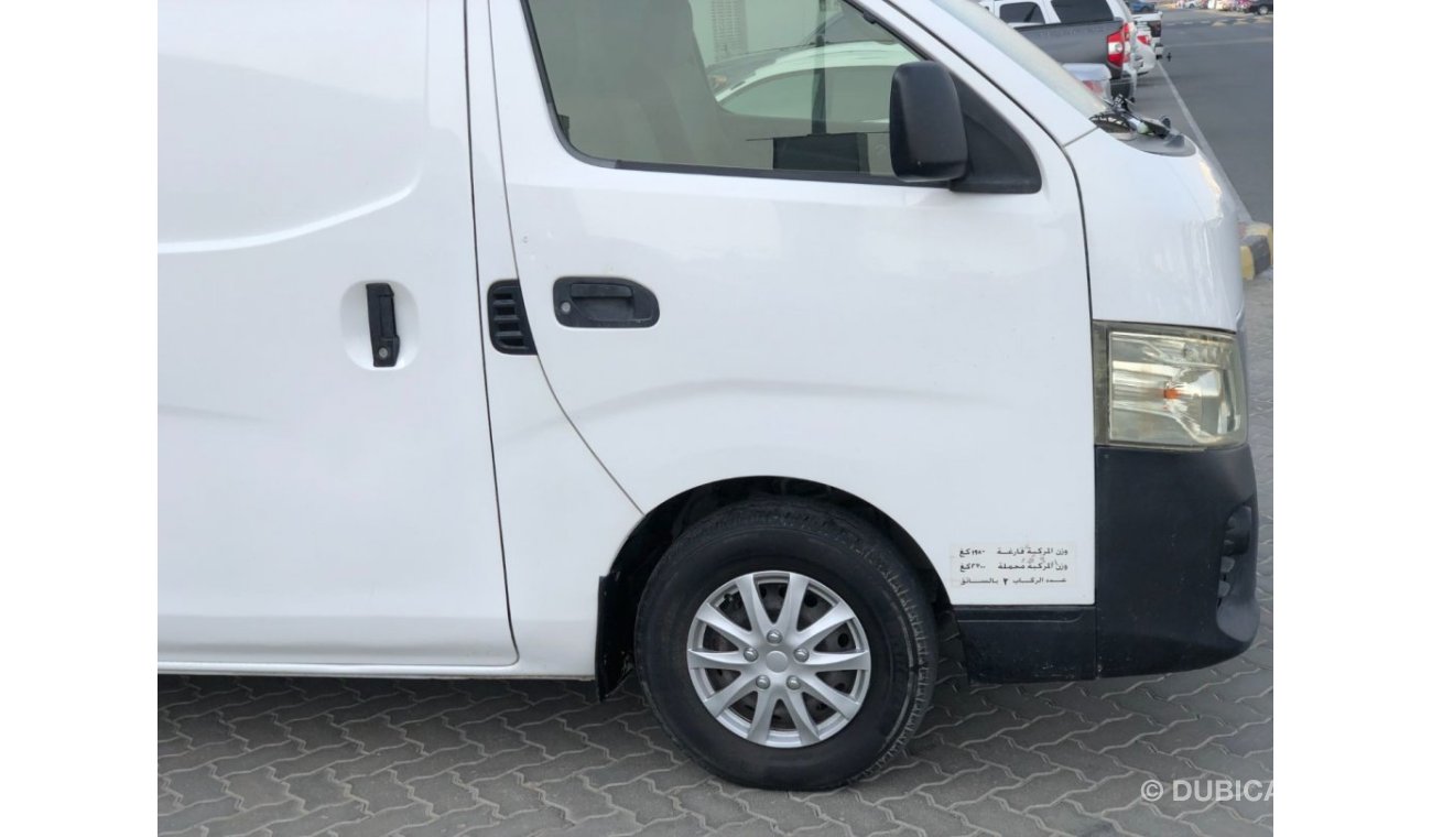 Nissan Urvan VAN Shiller