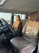 Toyota Land Cruiser Pick Up VDJ79 2.8L DIESEL A/T DOUBLE CABIN FULL OPTION PICKUP