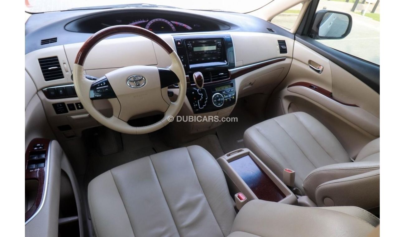 Toyota Previa Toyota Previa SE 2019