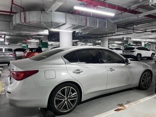 إنفينيتي Q50 3.7L Luxe