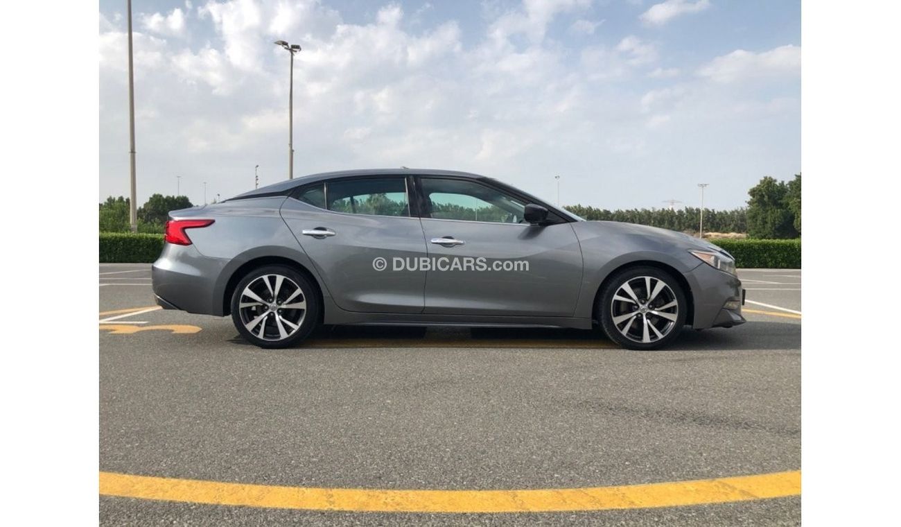 Nissan Maxima SV MODEL 2016 GCC CAR PERFECT CONDITION INSIDE AND OUTSIDE LOW MILEAGE