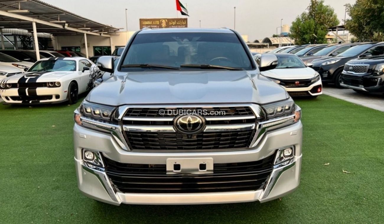 Toyota Land Cruiser VXR car has a one year mechanical warranty included** and bank financ