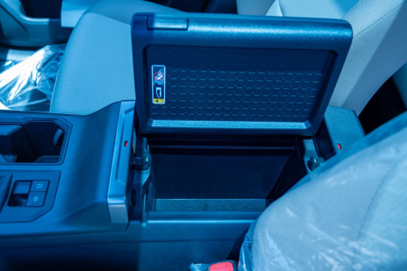 Toyota RAV4 2.5L | XLE-G | Hybrid | Automatic | AWD