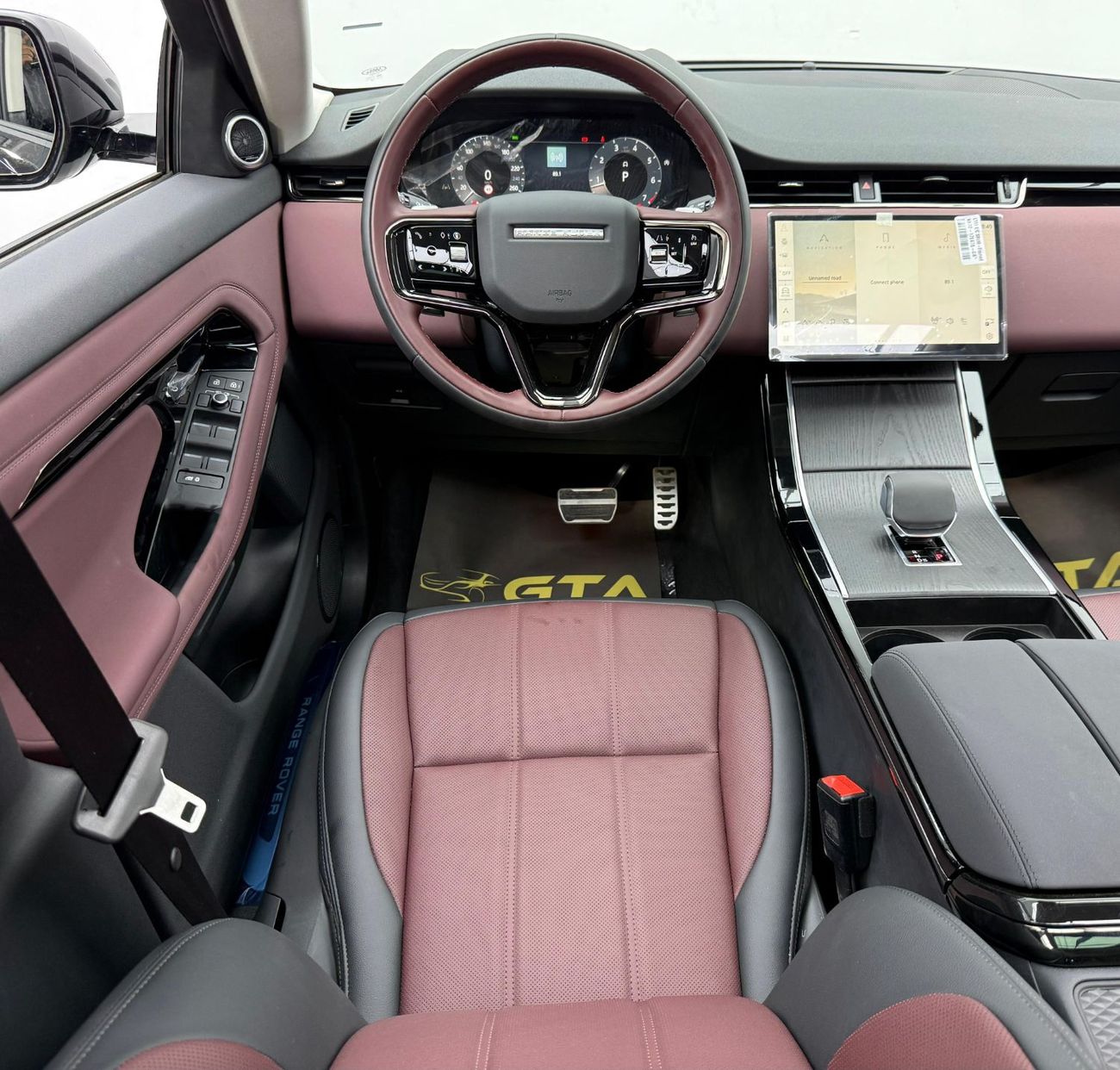 Land Rover Range Rover Evoque P250 2.0L (250 HP)