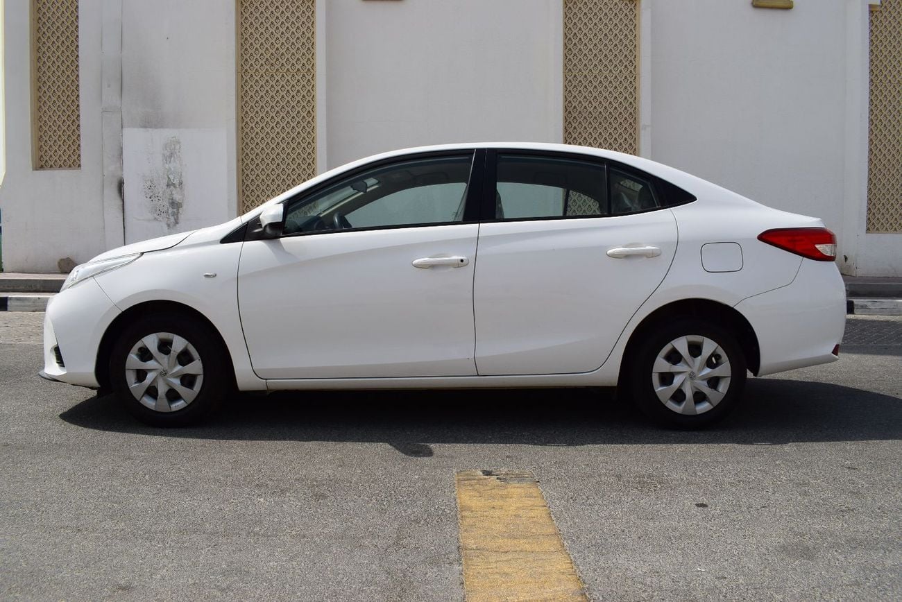 Toyota Yaris E 1.5 , model:2022. Only done 64700 km