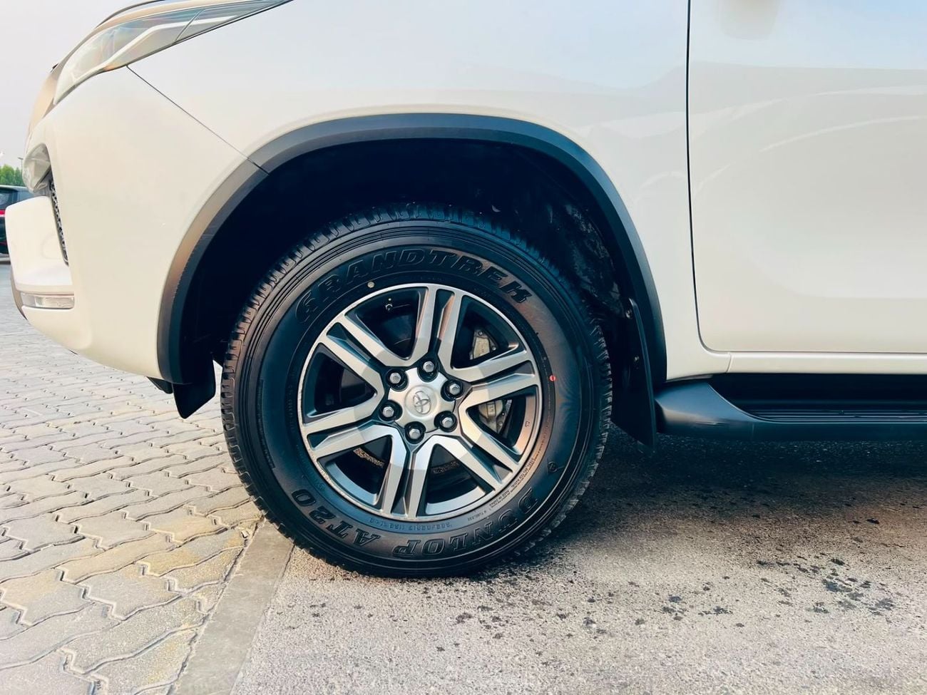 Toyota Fortuner EXR 2023ENGINE 2.7/V4 .