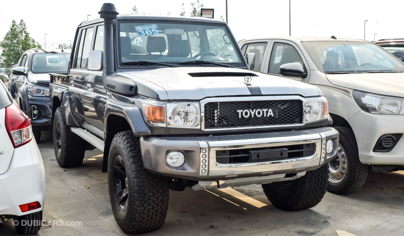 Toyota Land Cruiser Pick Up V8