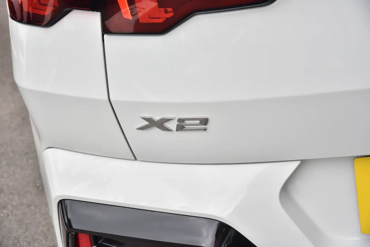 بي أم دبليو X2