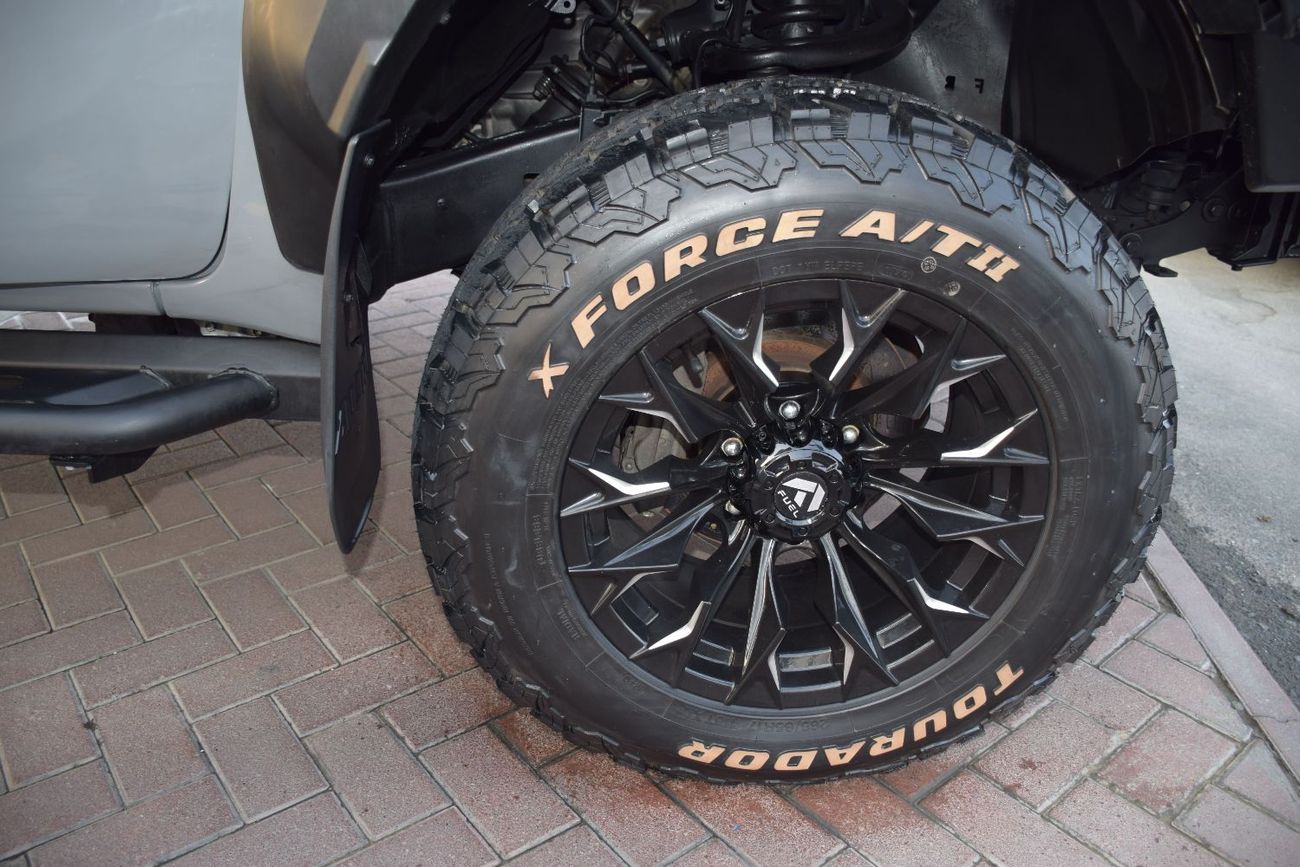 Toyota Hilux S GLX 2.8L 4WD A/T