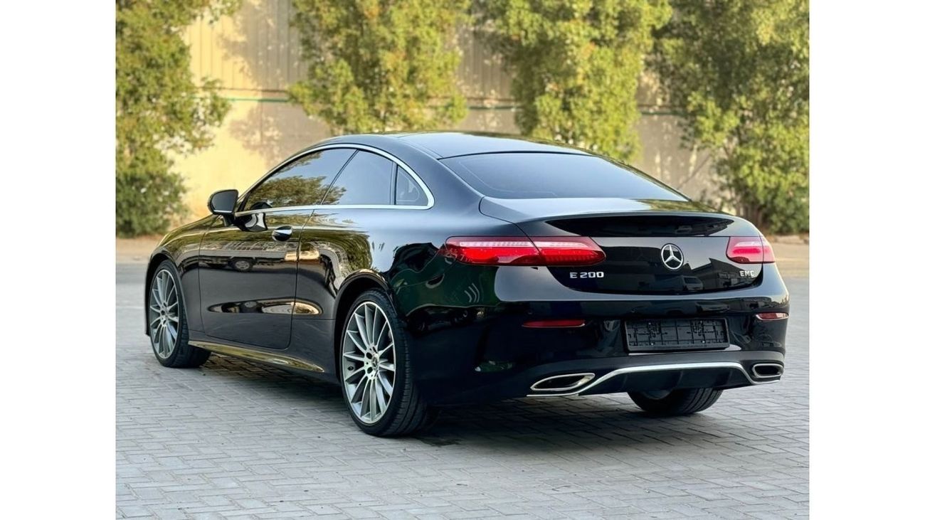 Mercedes-Benz E200 Std