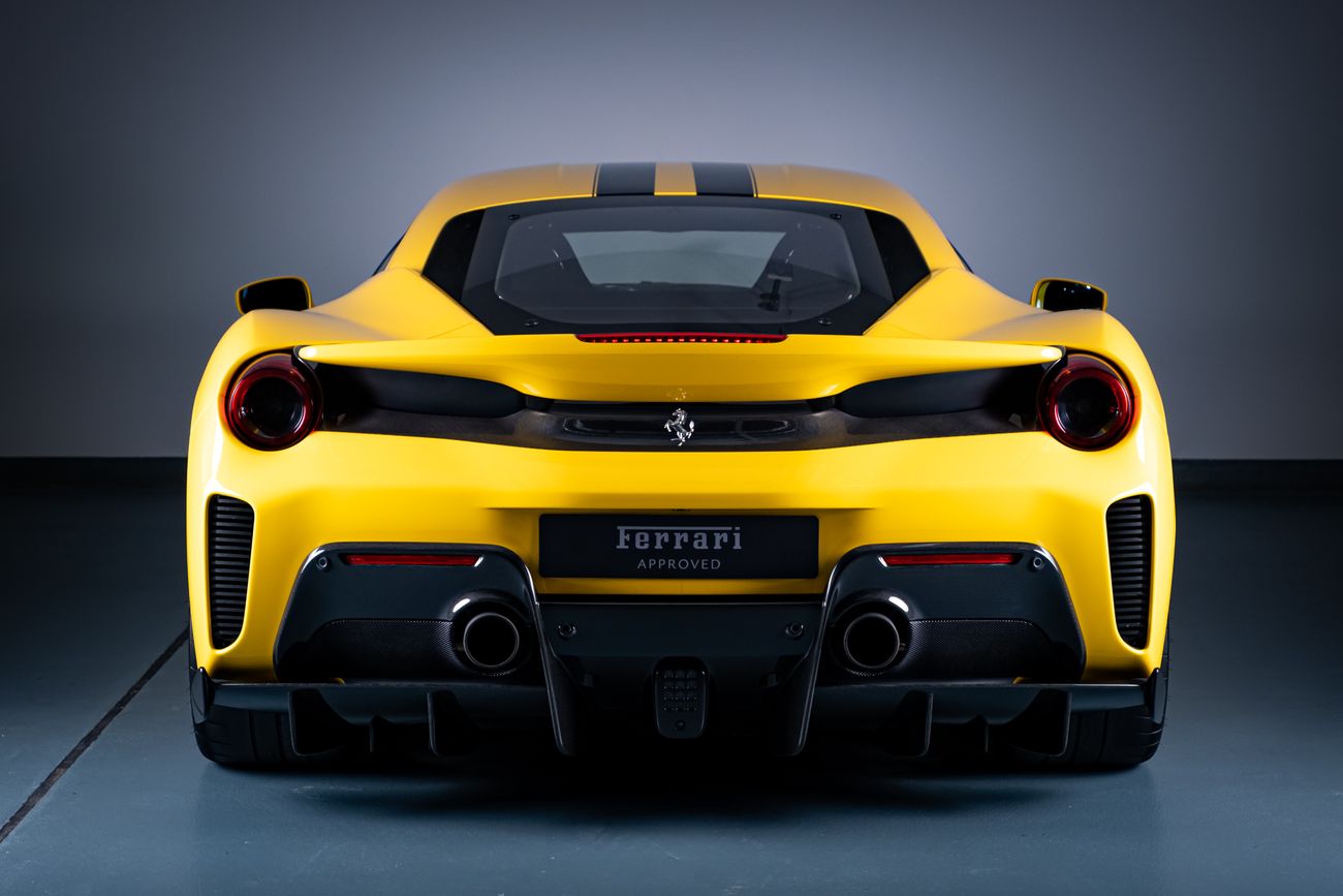 Ferrari 488 Pista