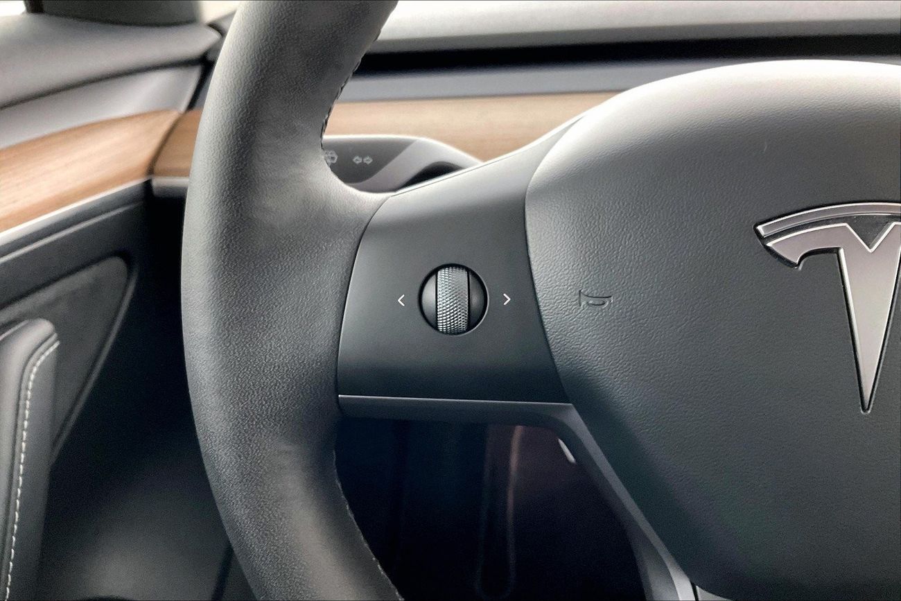 لكزس RX450h Premier | عرض العيد الحصري | خالية من أضرار الفيضانات