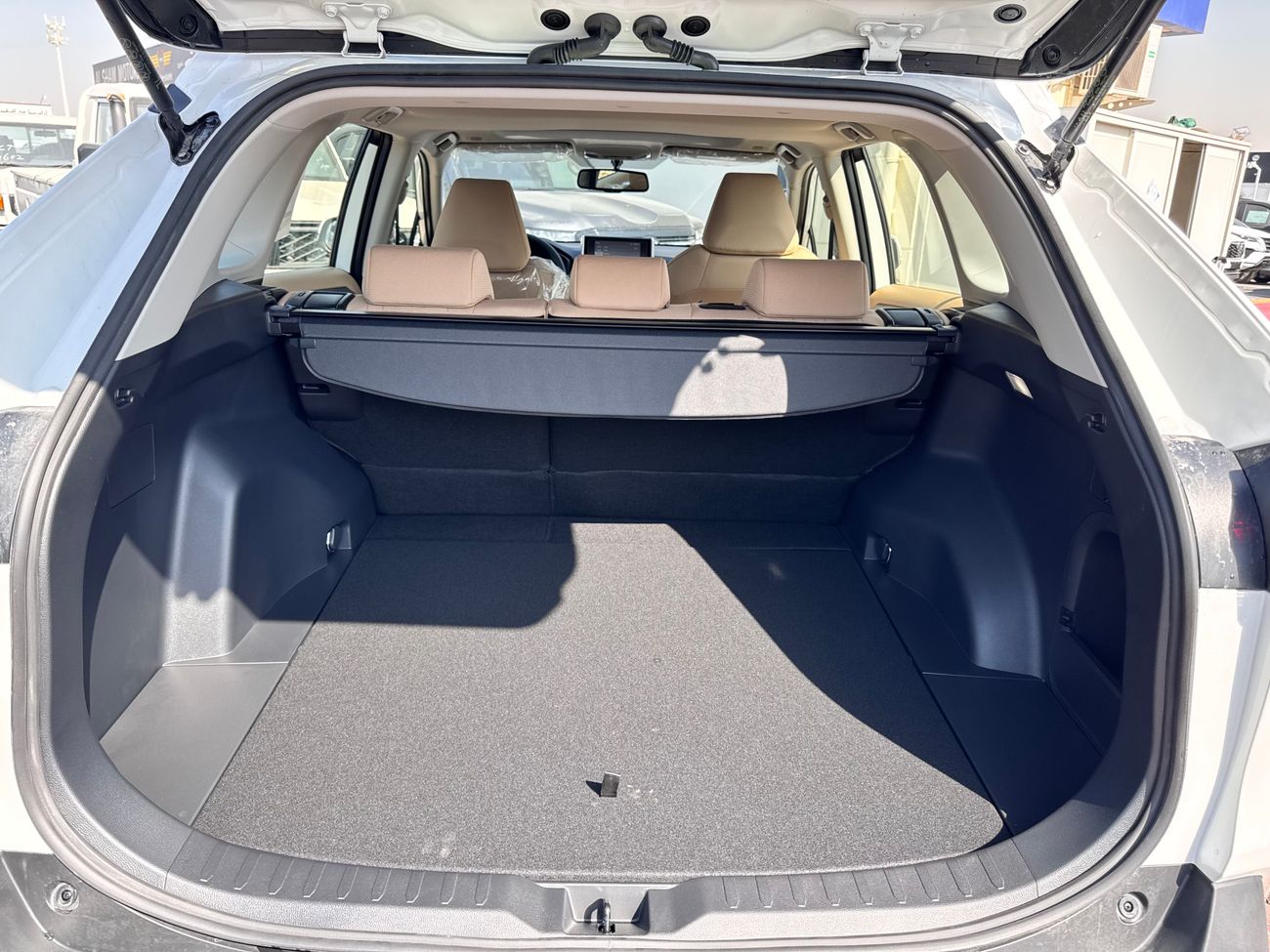 Toyota RAV4 HYBRID 2024 AWD 2.5L CUV BRAND NEW GCC 0KM