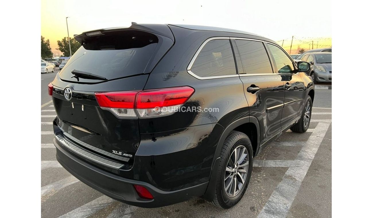 Toyota Highlander 2018 TOYOTA HIGHLANDER XLE / AWD / FULL OPTION