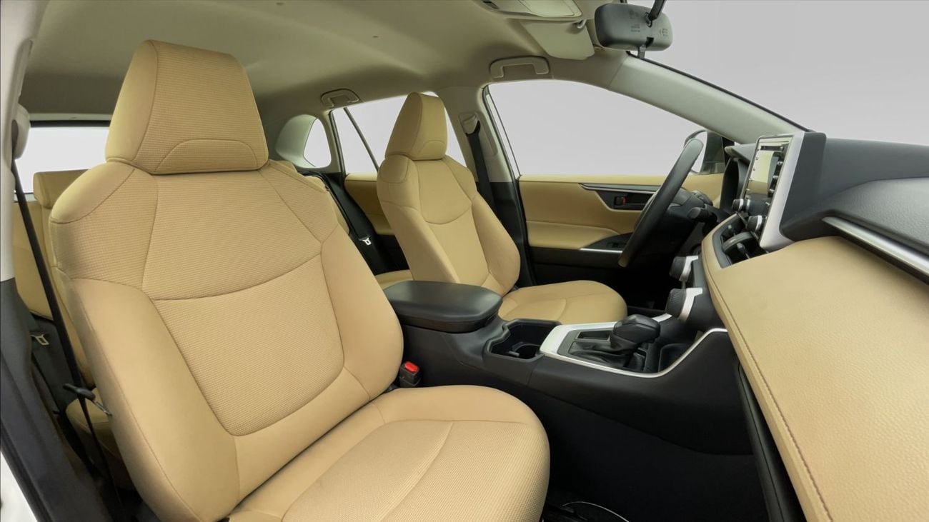 تويوتا راف ٤ 2.5L 2022 | 0 DP | 1237/Month | 30 Day Return | Service History