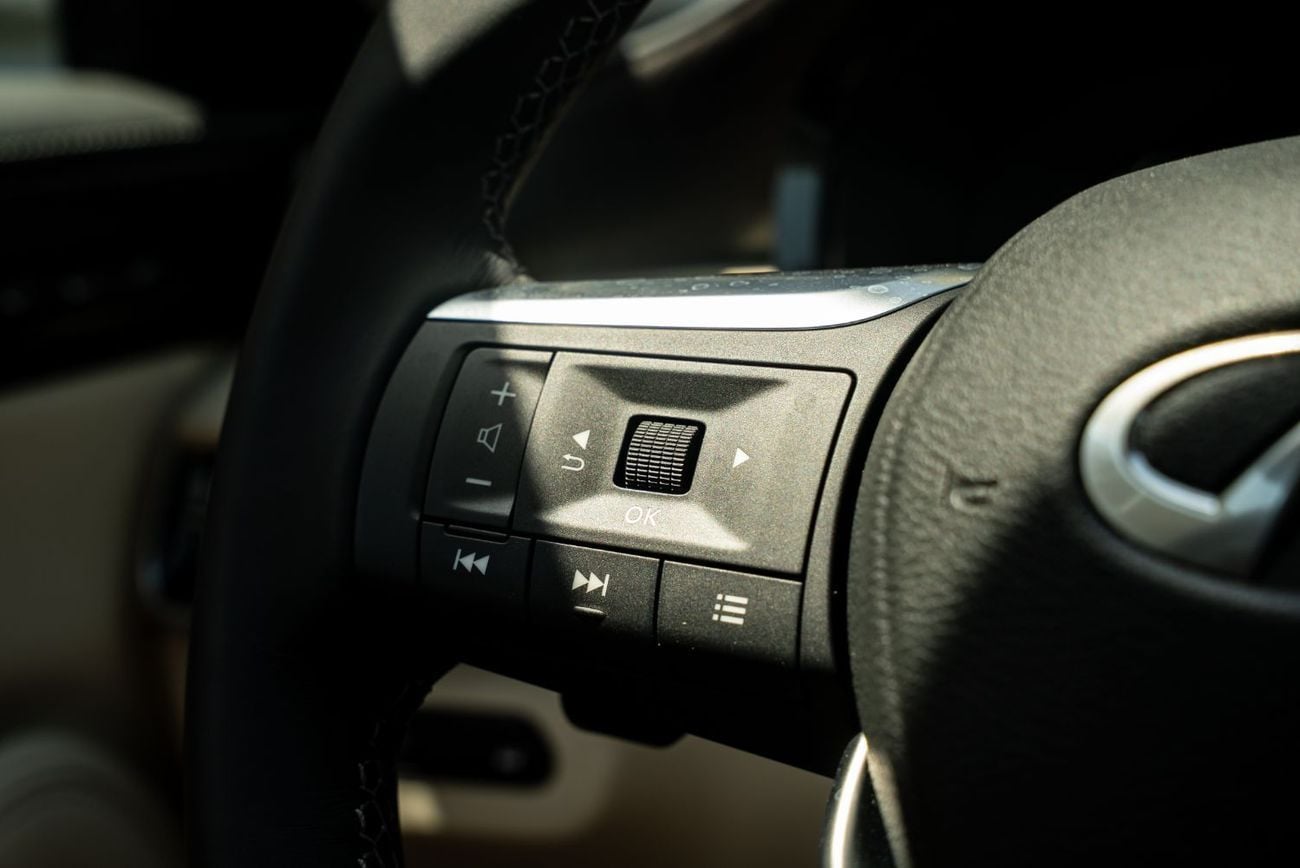 إنفينيتي QX60 3.5L Sensory V6 Brand New 2024 GCC