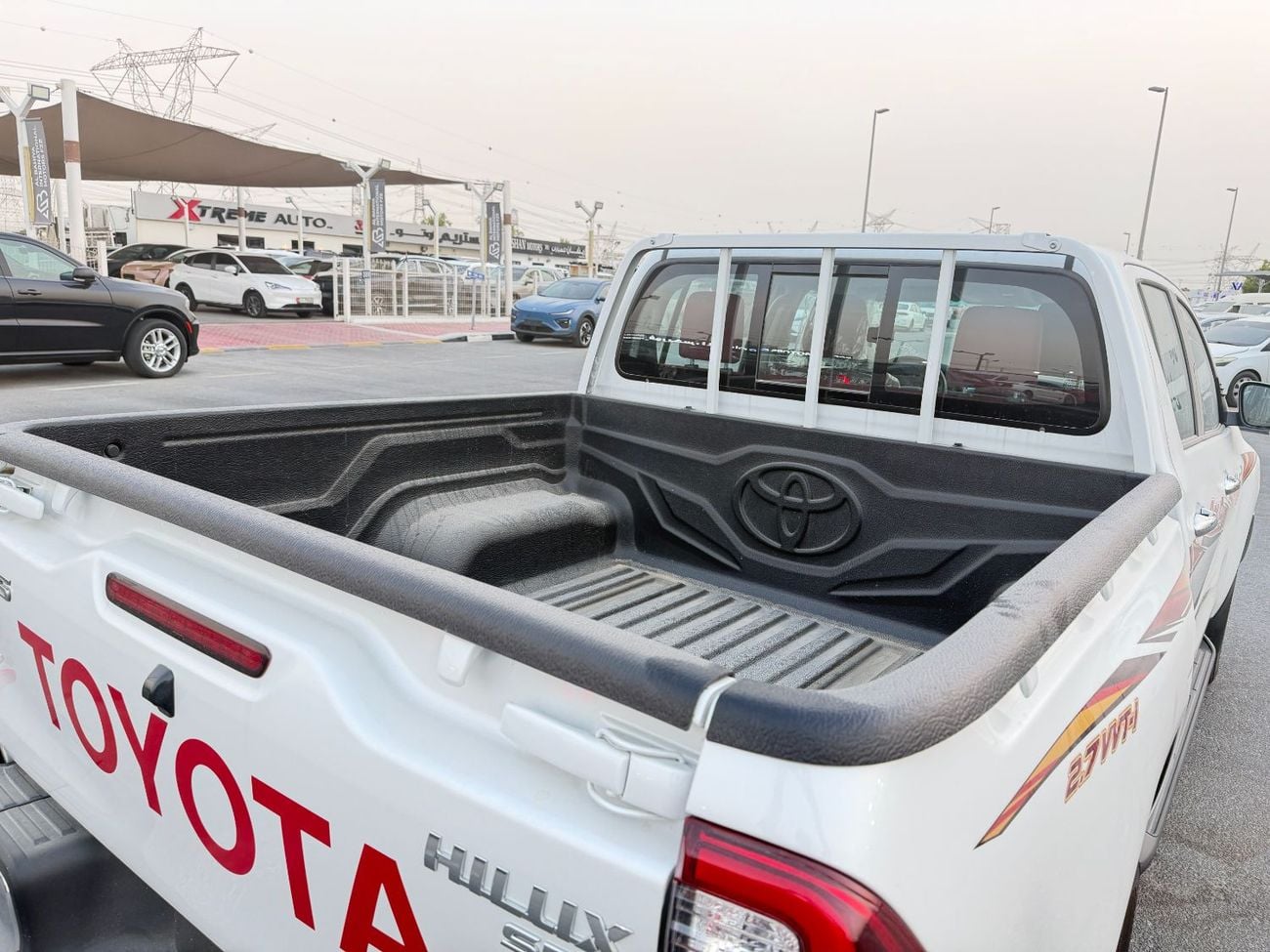 Toyota Hilux SR5 (NON GCC)
