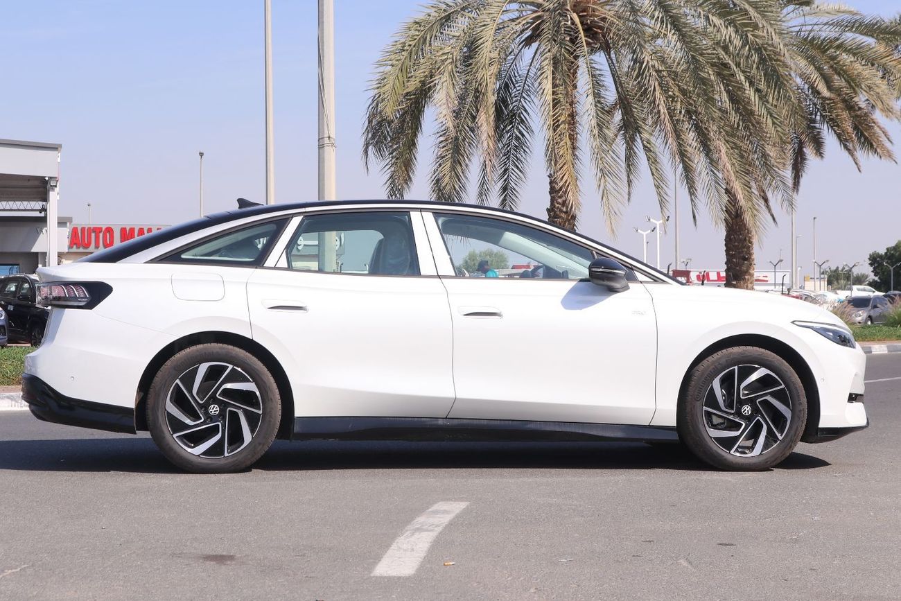 Volkswagen ID.7 VOLKSWAGEN ID.7 VIZZION 2023 white color