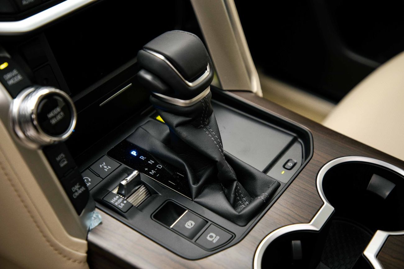 Toyota Land Cruiser GXR 3.5L - Silver Metallic Inside Beige | Export Only