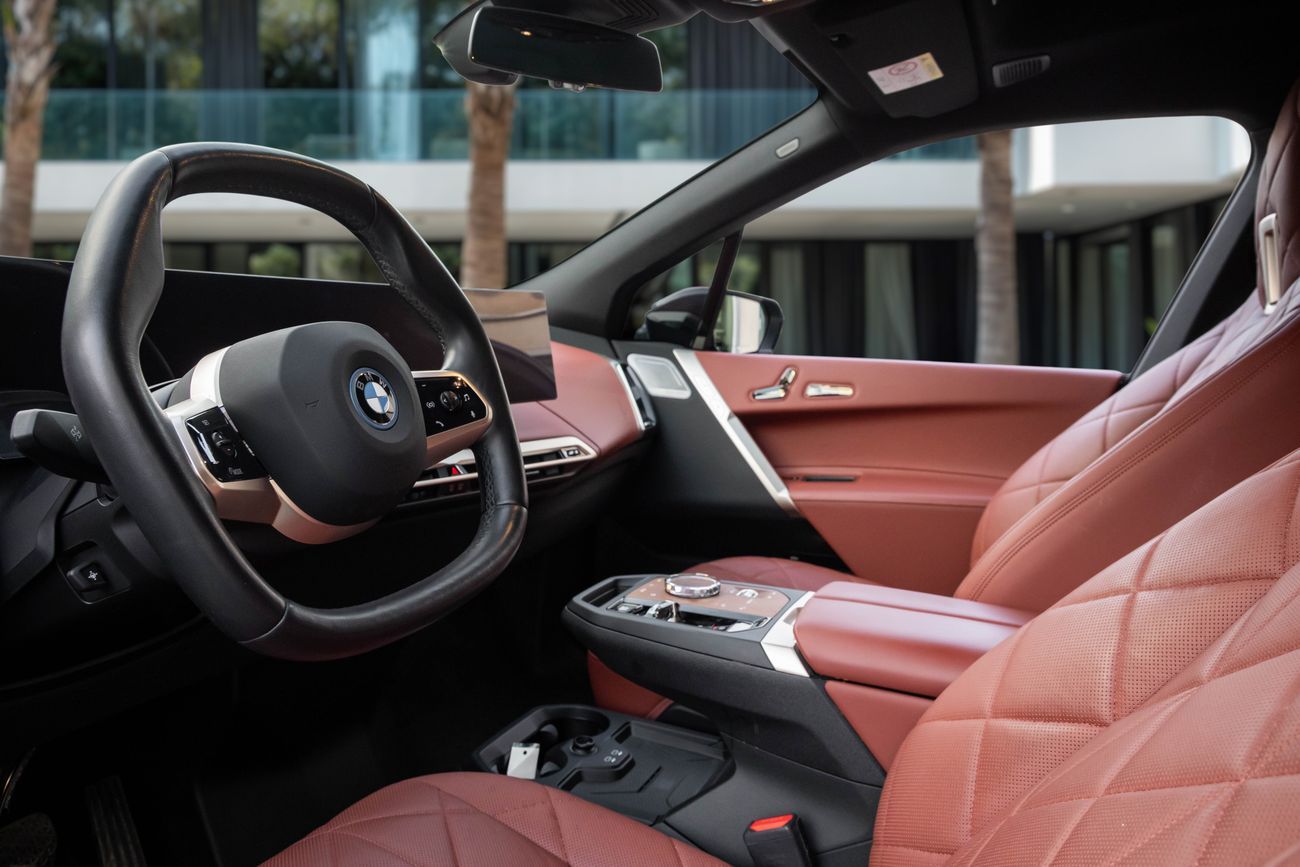 BMW iX 4,407 P.M | 0% Downpayment | IX DRIVE 40i MKIT | AGENCY WARRANTY!