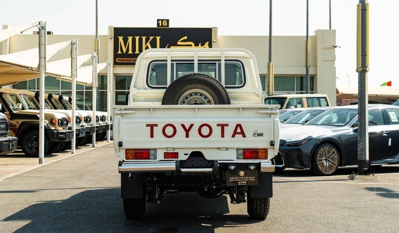 Toyota Land Cruiser Pick Up LX 79 2.8 Diesel || MT || 2025
