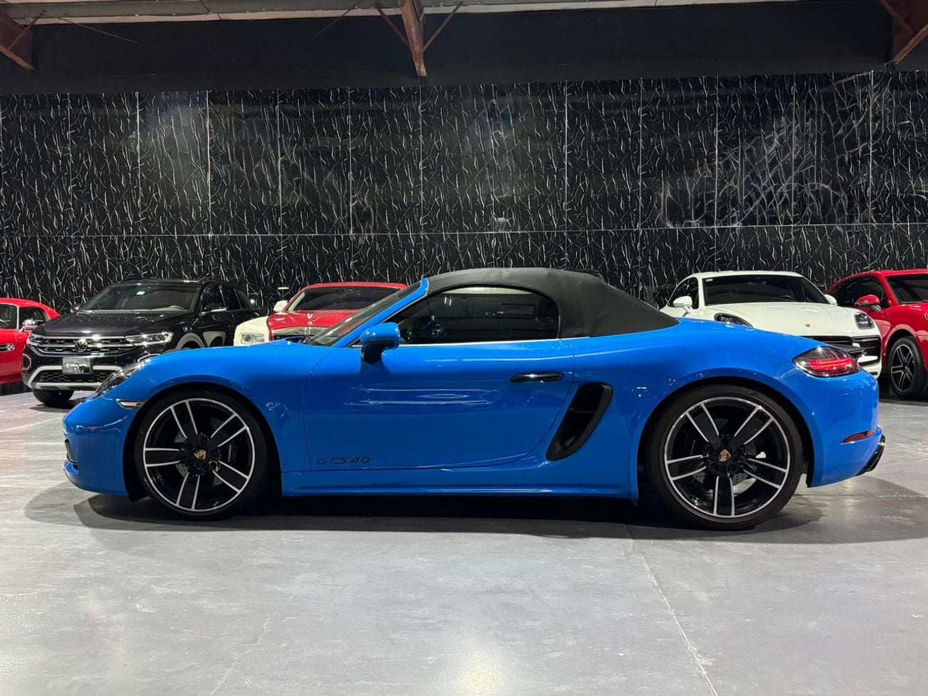 Porsche 718 Boxster GTS 4.0L A/T