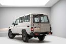 تويوتا لاند كروزر 70 LC 78 HARDTOP 4.0L AT - White Inside Bluish Grey | Export Only